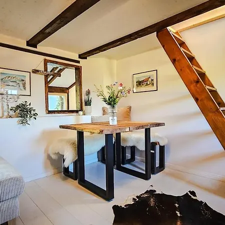 Zum Woeschhuesli Mit Sauna Hébergement de vacances Rheineck