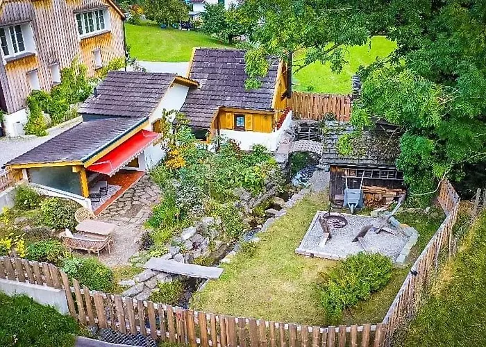 Zum Woeschhuesli Mit Sauna بيت للعطل